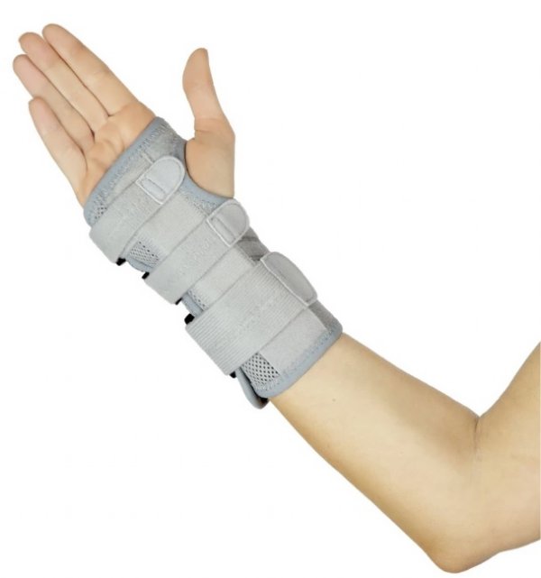 Vive Reversible Wrist Brace